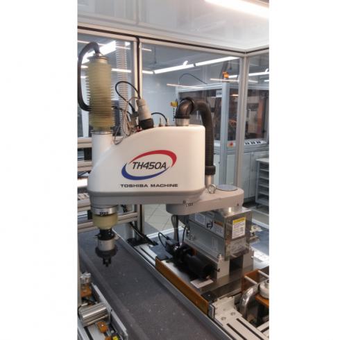 Robotski sustav u uređaju za automatsku obradu keramičkih komponenata